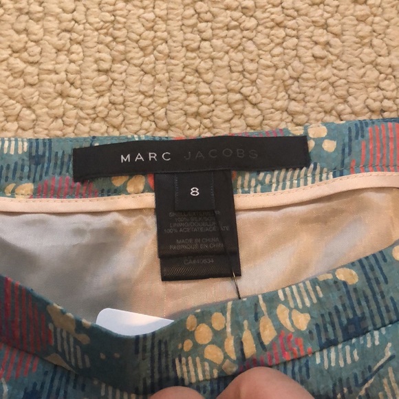 Excellent condition Marc Jacobs sz 8 100% silk knee- length summery skirt - Picture 3 of 10